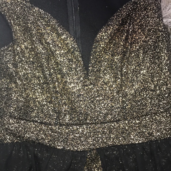 Dress - Picture 2 of 6